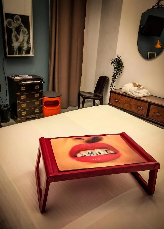 Mr Square Apartment Katania 0*,